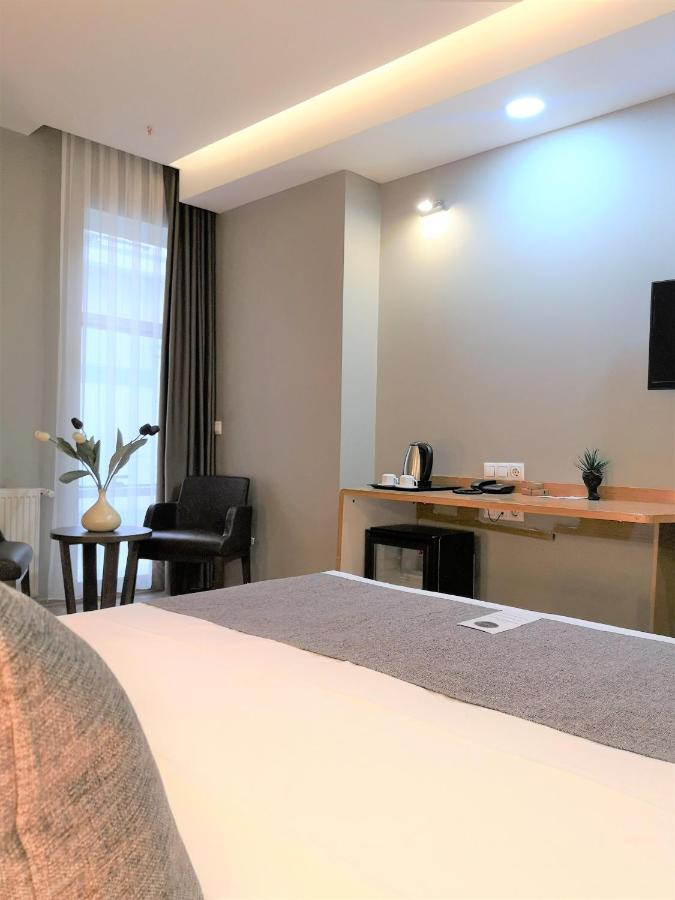Grand Park Hotel Istanbul City Center Bed And Breakfast Exterior photo